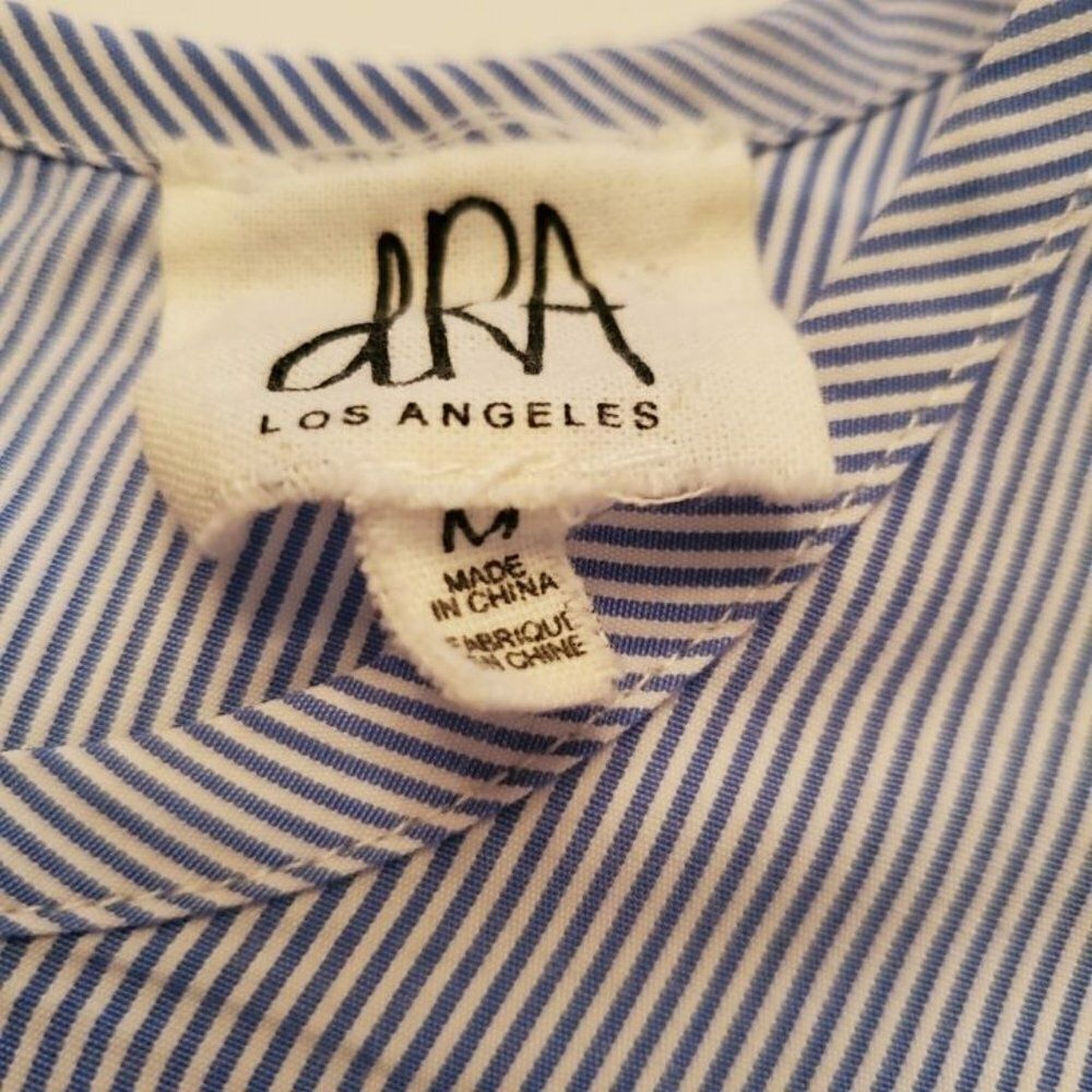 dRA Los Angeles blue & white pin striped wide ruffled bell sleeved blouse Sz M - Picture 9 of 10